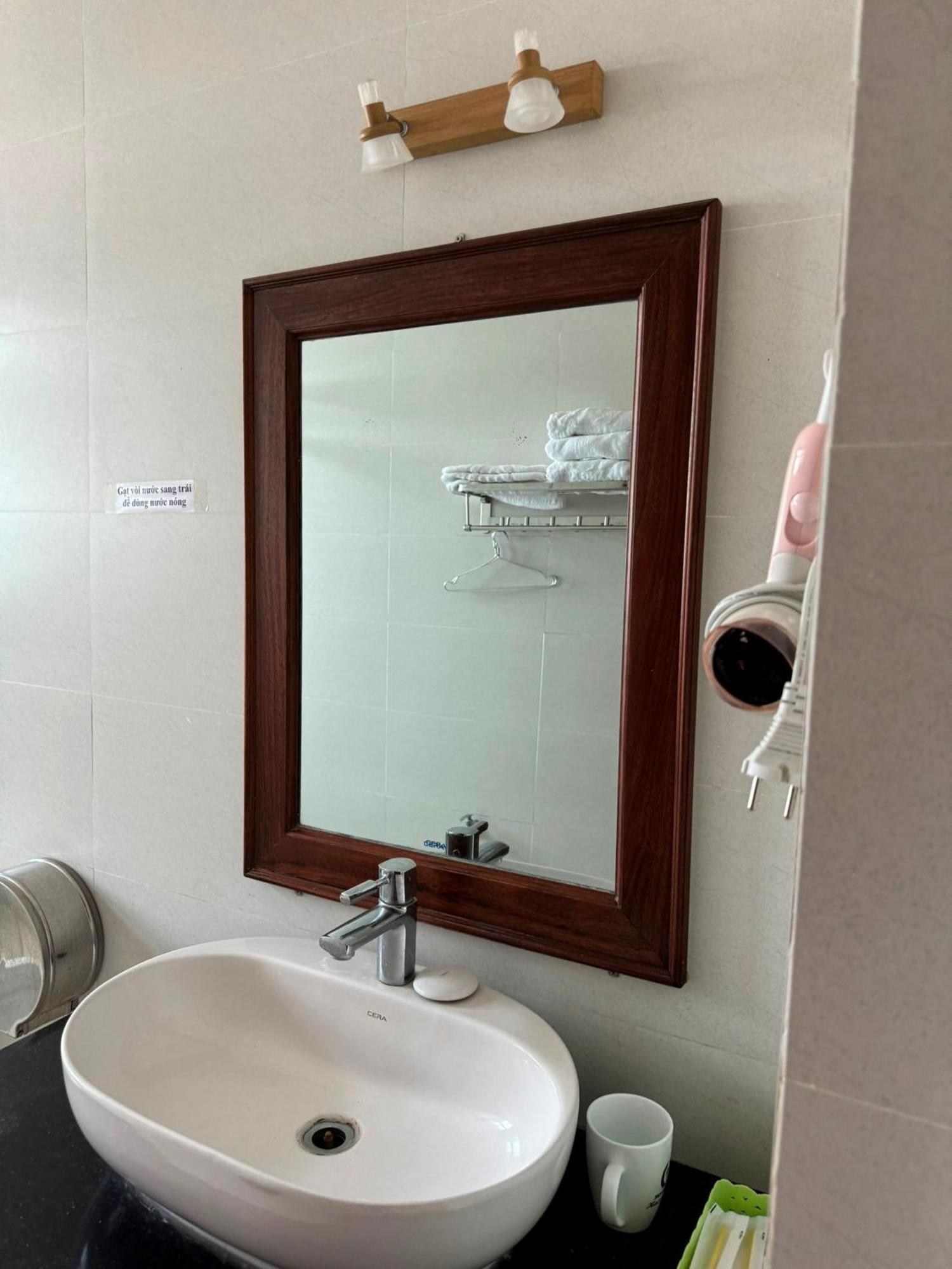 Hoang Khiem Hotel เปลกู ภายนอก รูปภาพ